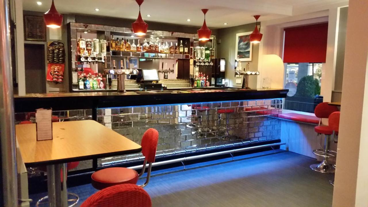 Commercial Hotel Alness Extérieur photo